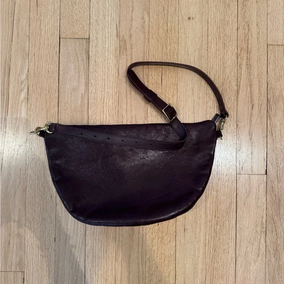 Clare V Grande fanny in Rustic plum - Picture 3 of 4